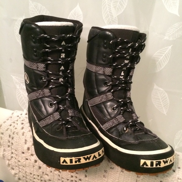 airwalk moon boots